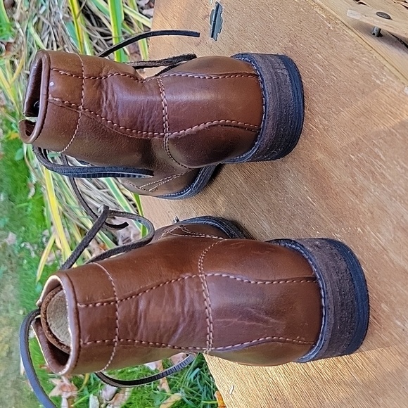 NWOB Frye Tyler lace-up boots size 5.5/6N - Picture 6 of 14